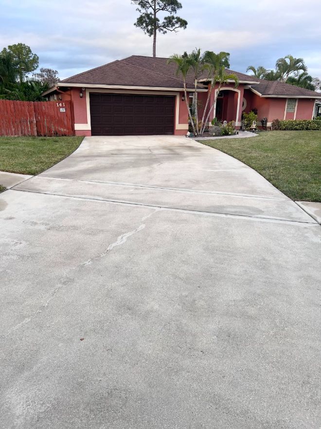 Driveway Pressure Cleaning in Naples, FL
