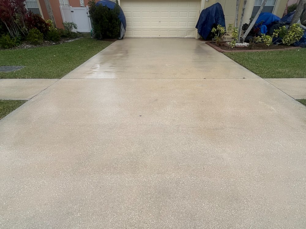 Excellent Sidewalk Cleaning in Palm Beach Gardens, Florida